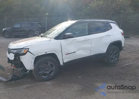 2022 Jeep Compass Trailhawk 4X4 from USA, damaged, VIN 3C4NJDDB0NT130294